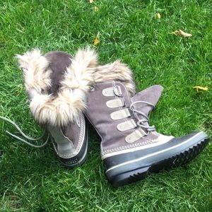 Women’s Sorel Joan of Arc Size 9 boots